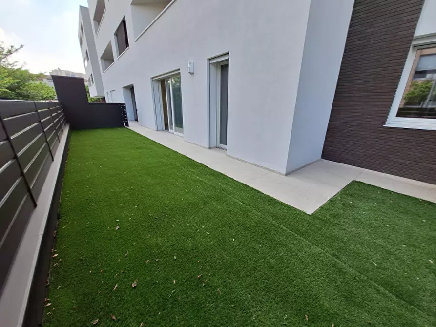 Immagine 10 di Appartamento in affitto  in VIA EUGENIO MONTALE a Modena
