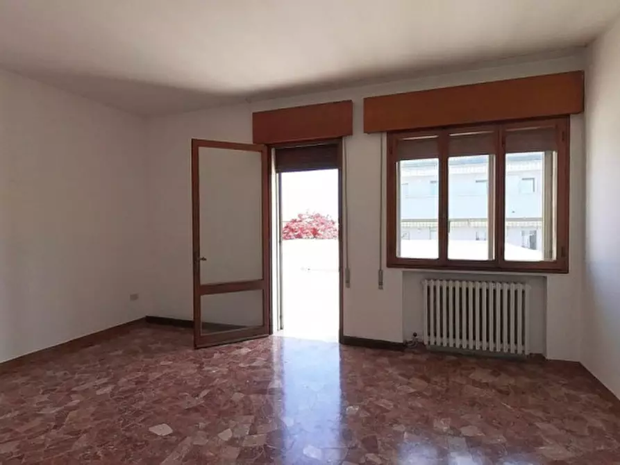 Immagine 2 di Appartamento in vendita  in Via Marco Polo a Monselice