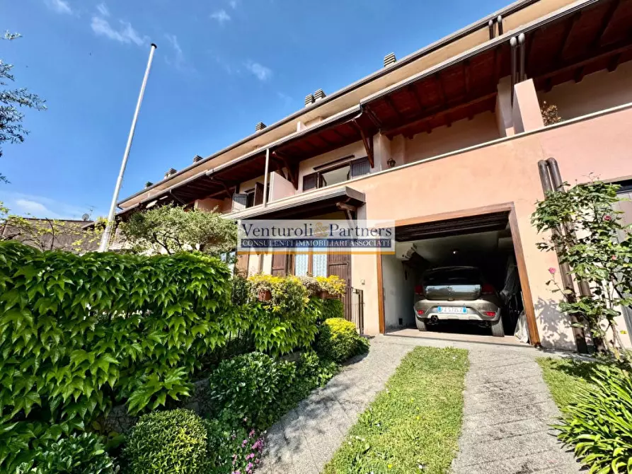 Immagine 2 di Villetta a schiera in vendita  in Via Monte Suello a Toscolano-Maderno