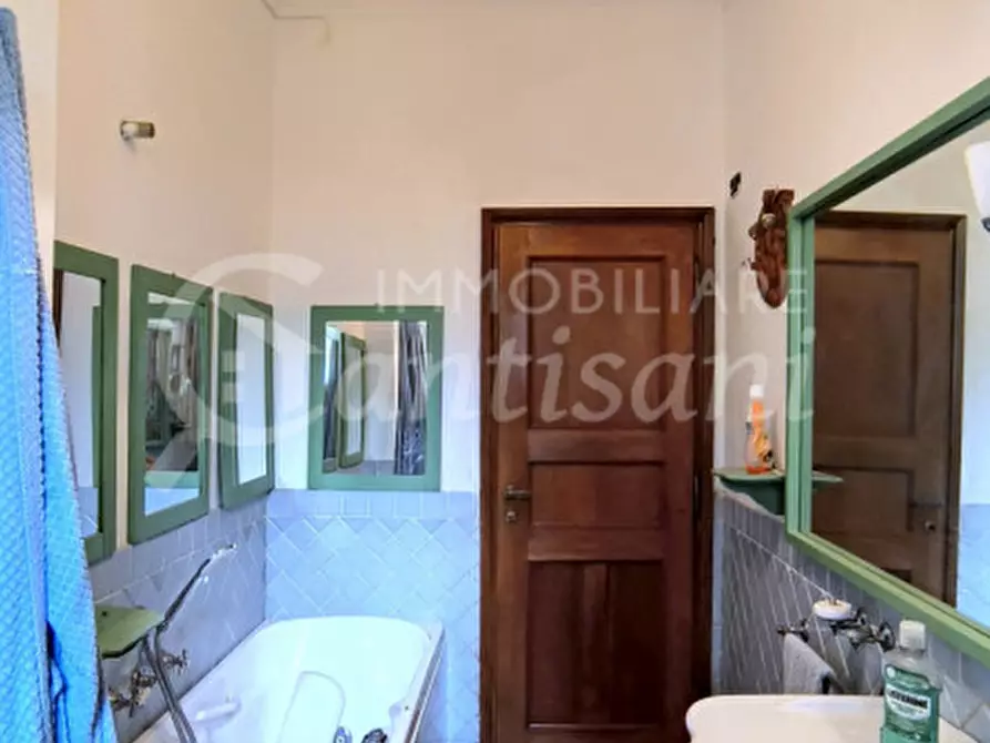 Immagine 17 di Casa trifamiliare in vendita  in Via delle Ballodole a Firenze