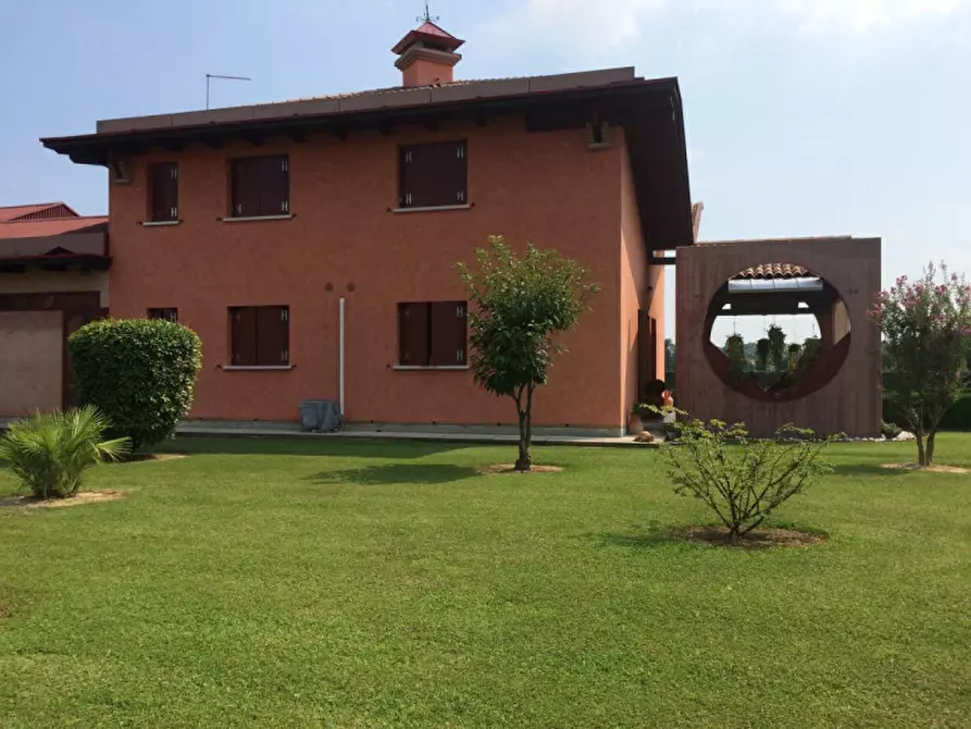 Immagine 5 di Villa in vendita  a Noale
