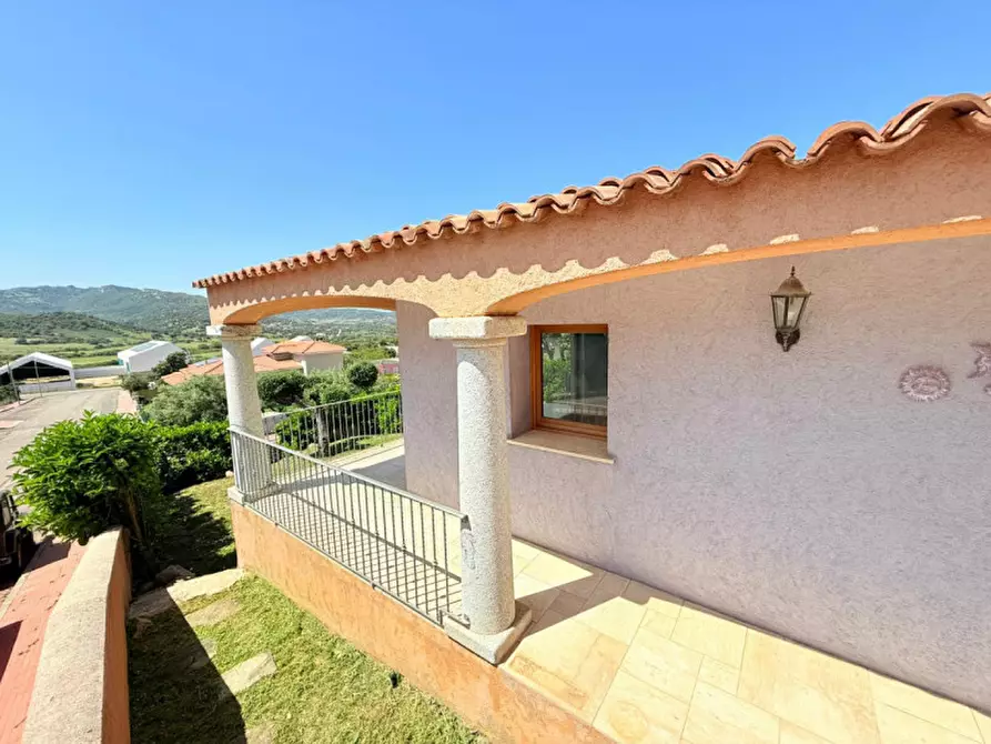 Immagine 32 di Villa in vendita  in Via Guido Cavalcanti a Loiri Porto San Paolo