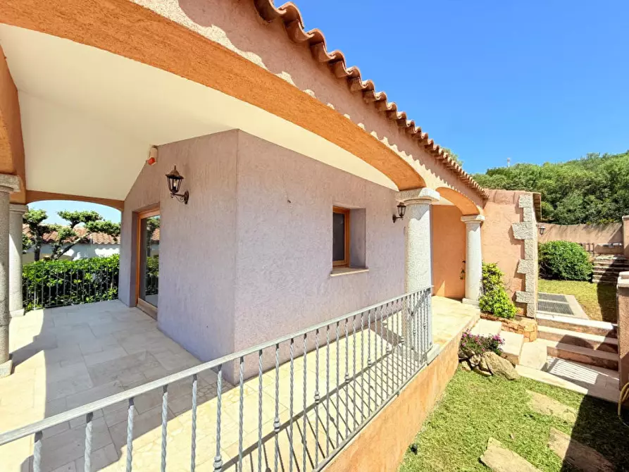 Immagine 34 di Villa in vendita  in Via Guido Cavalcanti a Loiri Porto San Paolo