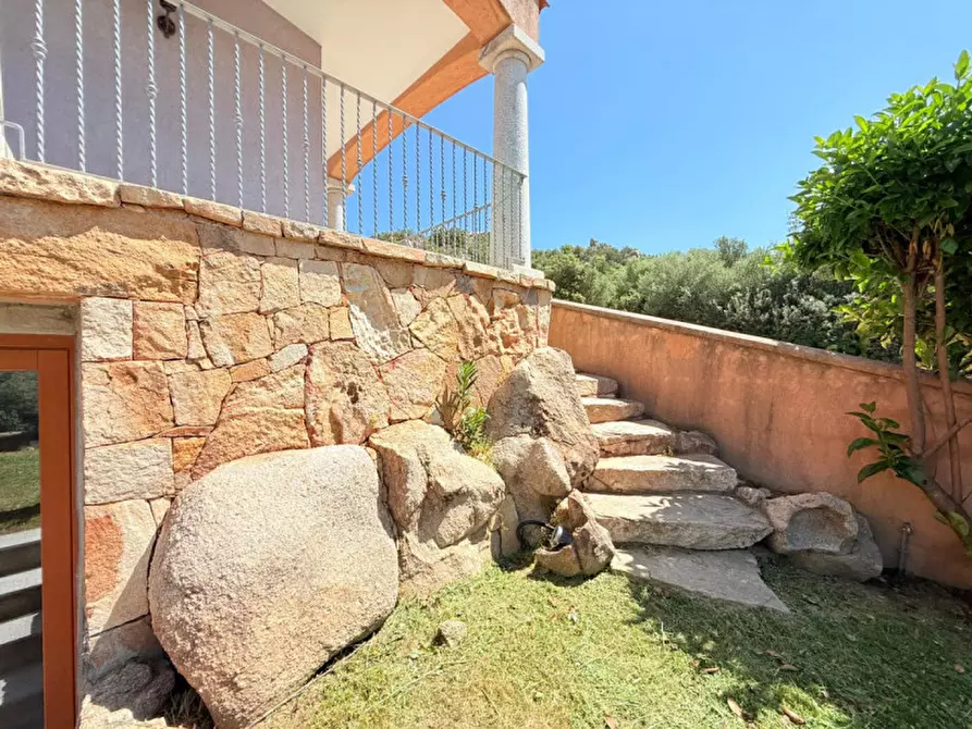 Immagine 35 di Villa in vendita  in Via Guido Cavalcanti a Loiri Porto San Paolo