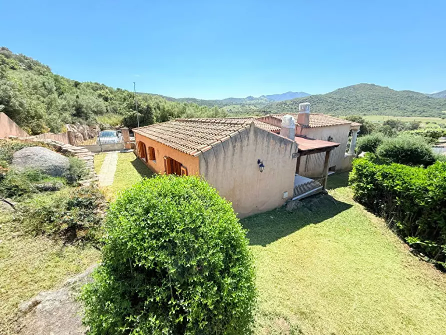 Immagine 39 di Villa in vendita  in Via Guido Cavalcanti a Loiri Porto San Paolo