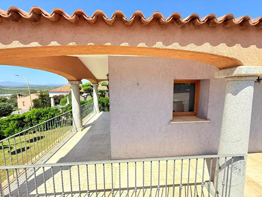 Immagine 41 di Villa in vendita  in Via Guido Cavalcanti a Loiri Porto San Paolo
