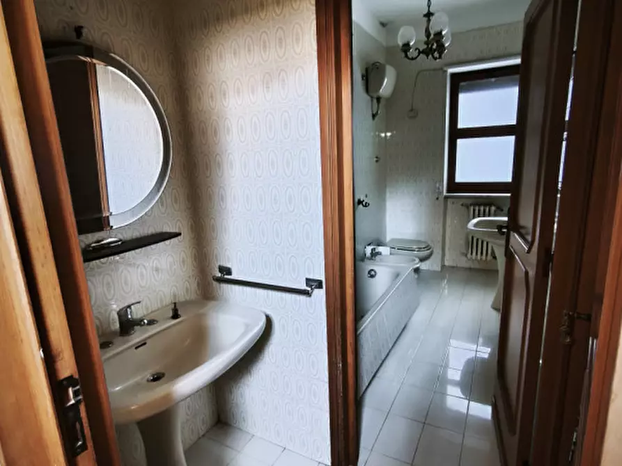 Immagine 7 di Appartamento in vendita  in Via Venti Settembre, 18 a Andria