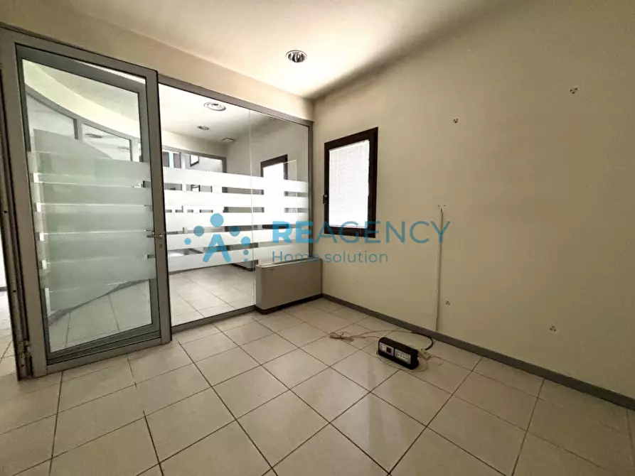 Immagine 9 di Negozio in affitto  in Via Roma 17 a Montagnana
