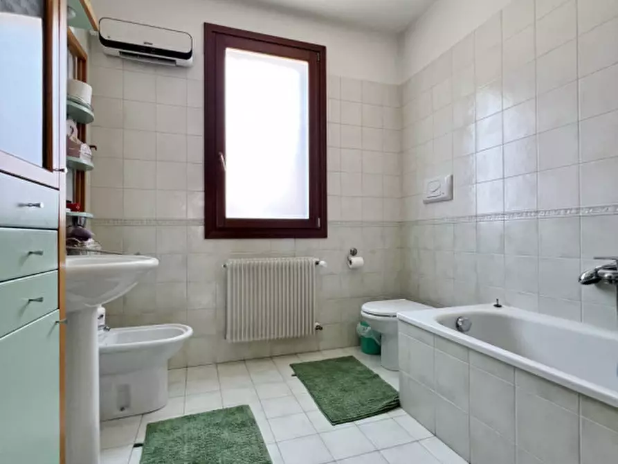 Immagine 12 di Casa quadrifamiliare in vendita  a Limena