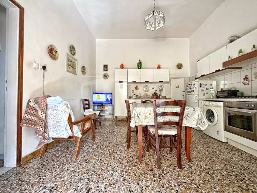 Immagine 8 di Appartamento in vendita  in Via Provinciale Pisana 10 a Livorno