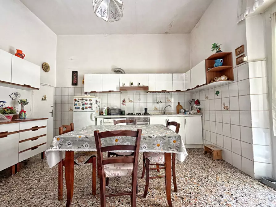 Immagine 11 di Appartamento in vendita  in Via Provinciale Pisana 10 a Livorno