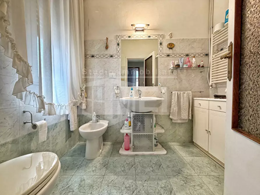 Immagine 19 di Appartamento in vendita  in Via Provinciale Pisana 10 a Livorno