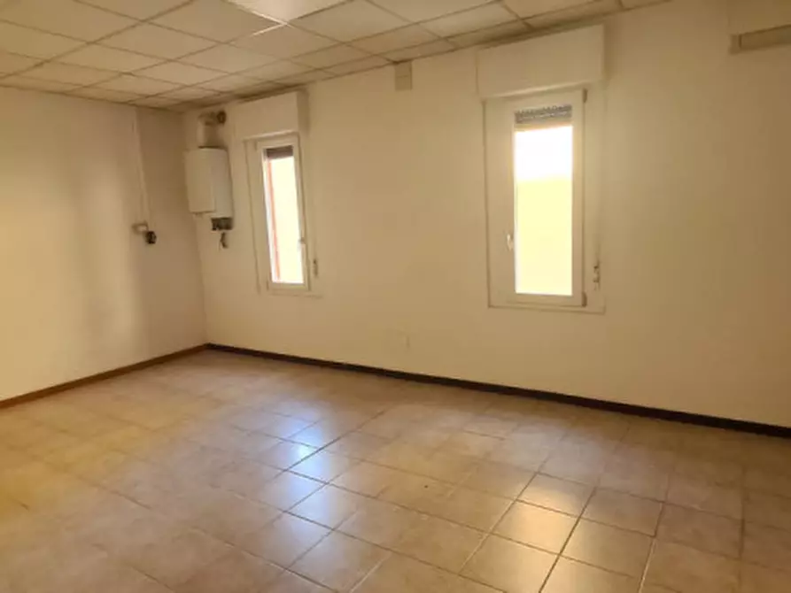 Immagine 4 di Laboratorio in vendita  in Via Roma a Saonara