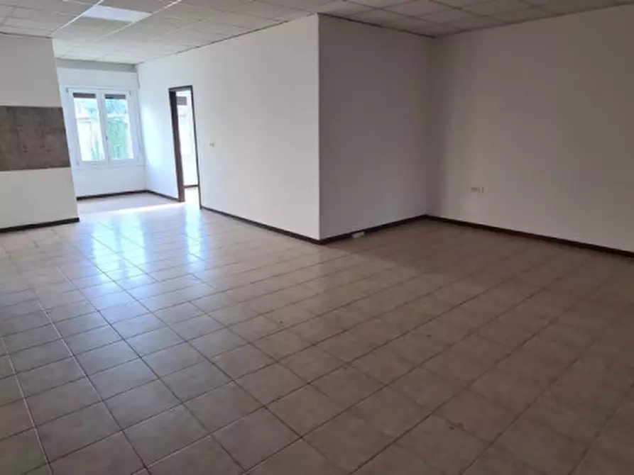 Immagine 5 di Laboratorio in vendita  in Via Roma a Saonara