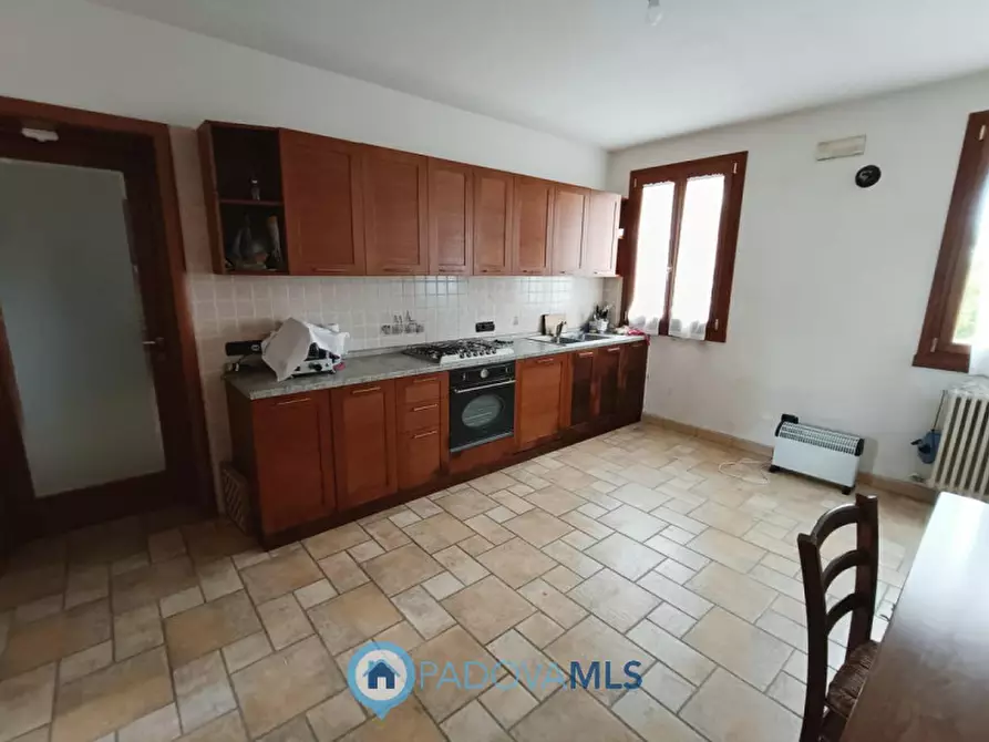 Immagine 11 di Rustico / casale in vendita  in Via Ca' Ferrante,1 a Casalserugo