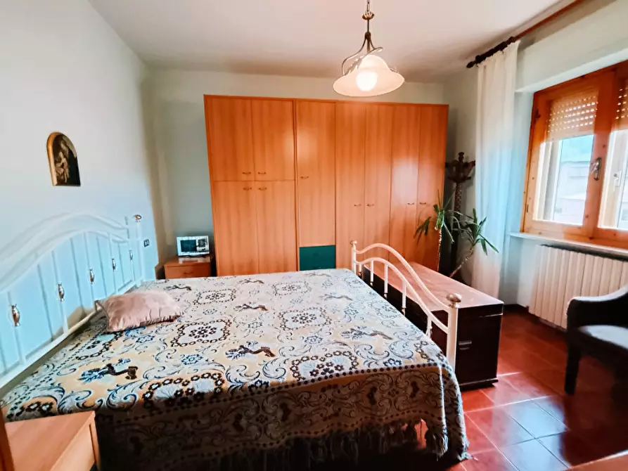 Immagine 11 di Appartamento in vendita  in via Porto 30 a Tuoro Sul Trasimeno