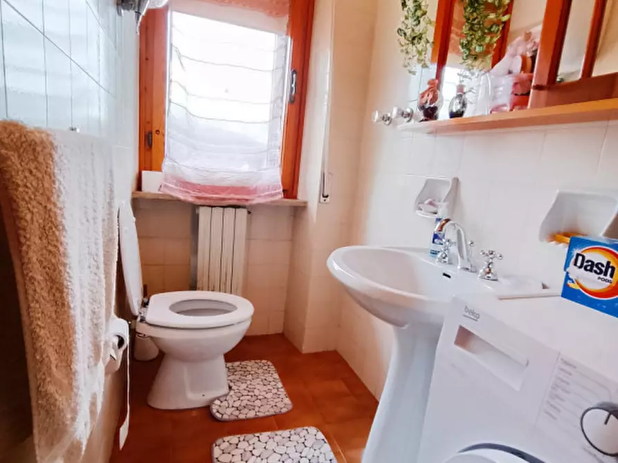 Immagine 13 di Appartamento in vendita  in via Porto 30 a Tuoro Sul Trasimeno