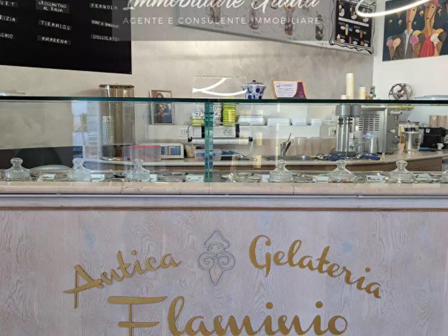 Immagine 15 di Attività commerciale in vendita  a Vittorio Veneto