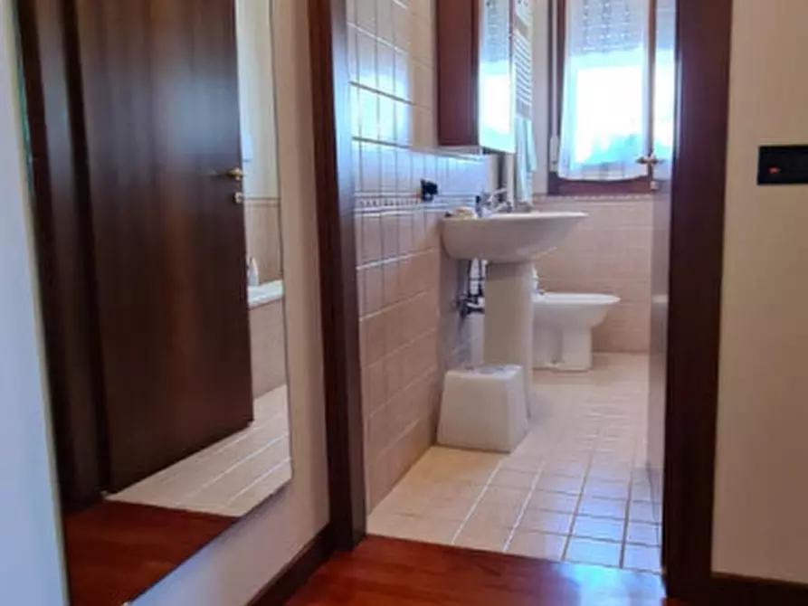 Immagine 7 di Appartamento in vendita  in Via Perugino a Padova