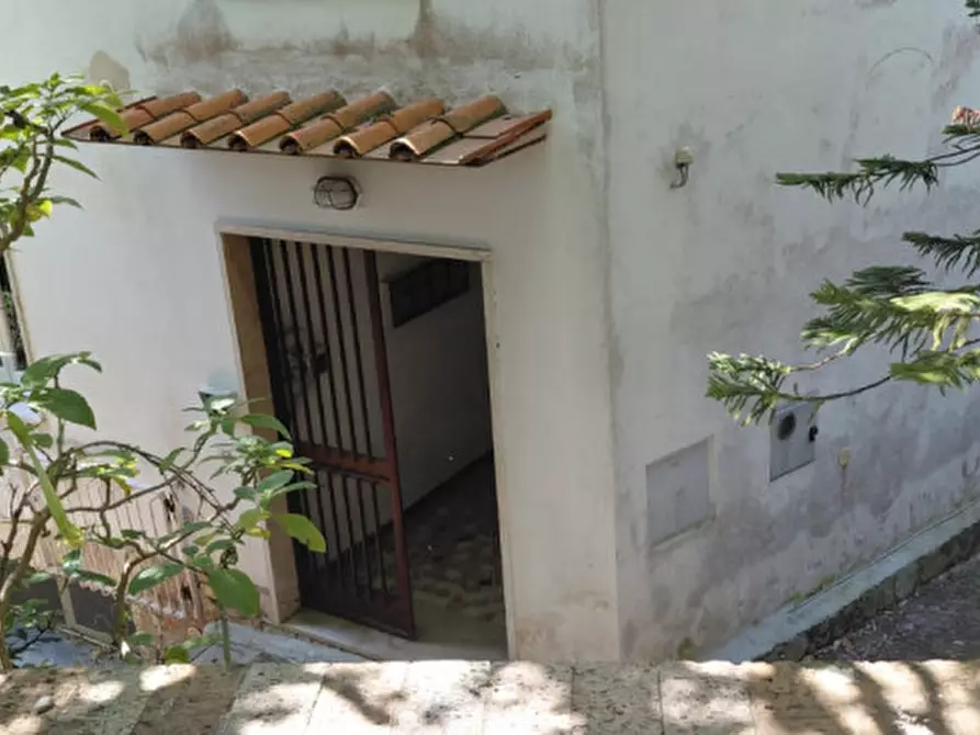 Immagine 1 di Appartamento in affitto  in via marechiaro 120 a Napoli