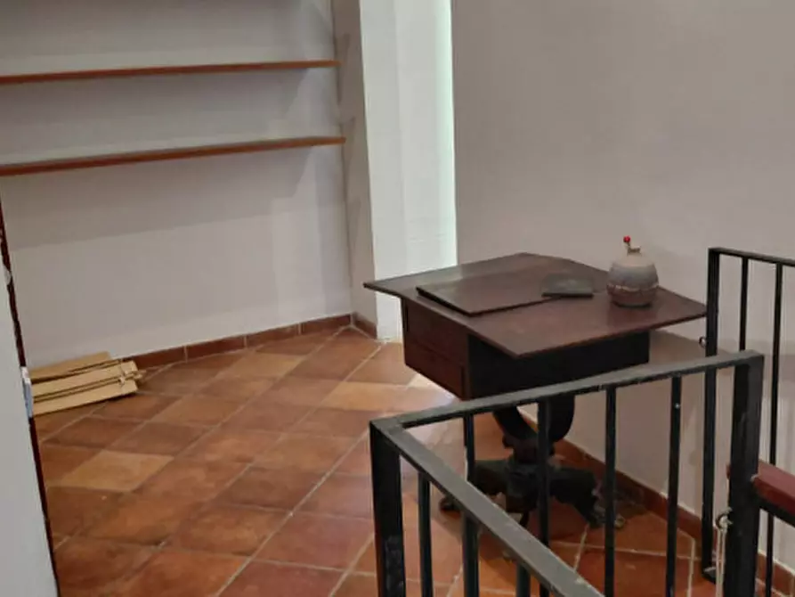 Immagine 11 di Appartamento in affitto  in via marechiaro 120 a Napoli