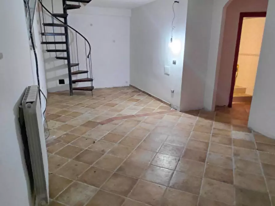 Immagine 17 di Appartamento in affitto  in via marechiaro 120 a Napoli