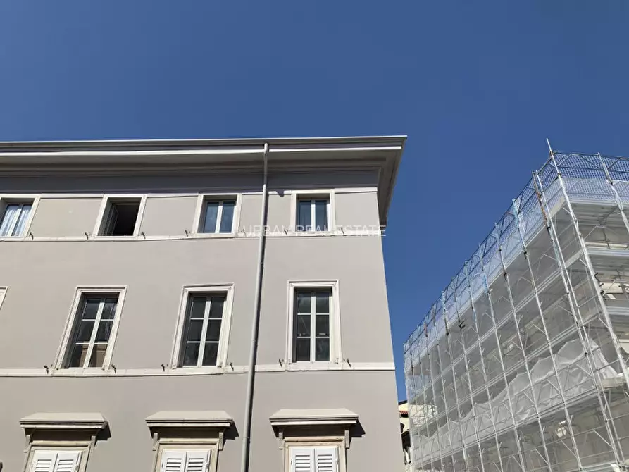 Immagine 14 di Appartamento in affitto  in Via Armando Diaz 10 a Trieste
