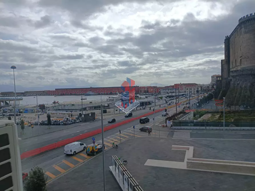 Immagine 3 di Appartamento in vendita  in INVESTIMENTO D'ELITE LOFT P.ZZA MUNICIPIO a Napoli