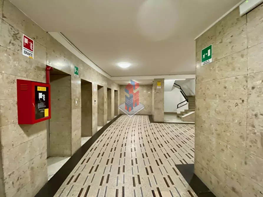 Immagine 6 di Appartamento in vendita  in INVESTIMENTO D'ELITE LOFT P.ZZA MUNICIPIO a Napoli