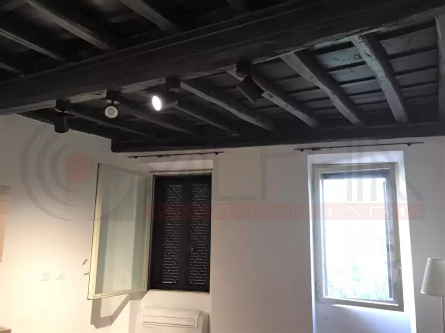 Immagine 11 di Appartamento in affitto  in Vicolo del Bologna a Roma