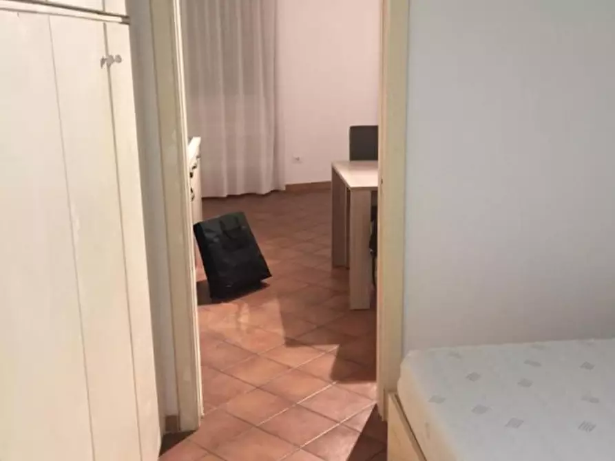 Immagine 22 di Appartamento in affitto  in Vicolo del Bologna a Roma