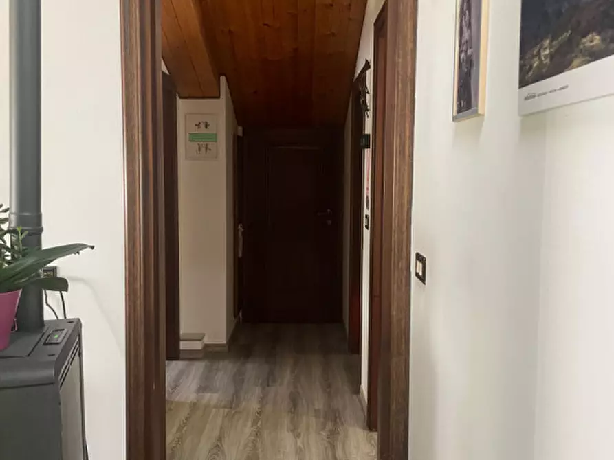 Immagine 9 di Appartamento in vendita  in Via Ponte Verde a Recoaro Terme