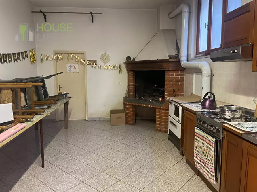 Immagine 11 di Appartamento in vendita  in Via Ponte Verde a Recoaro Terme