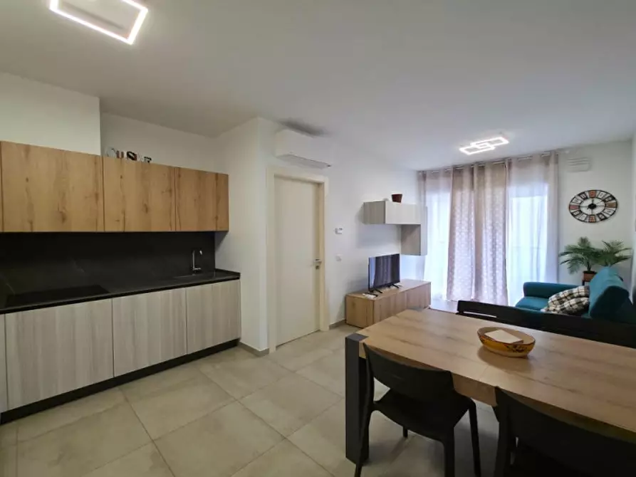 Immagine 1 di Appartamento in vendita  in viale Ravenna a Riccione