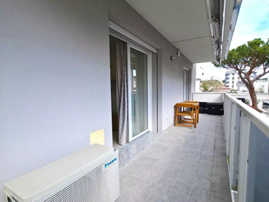 Immagine 4 di Appartamento in vendita  in viale Ravenna a Riccione