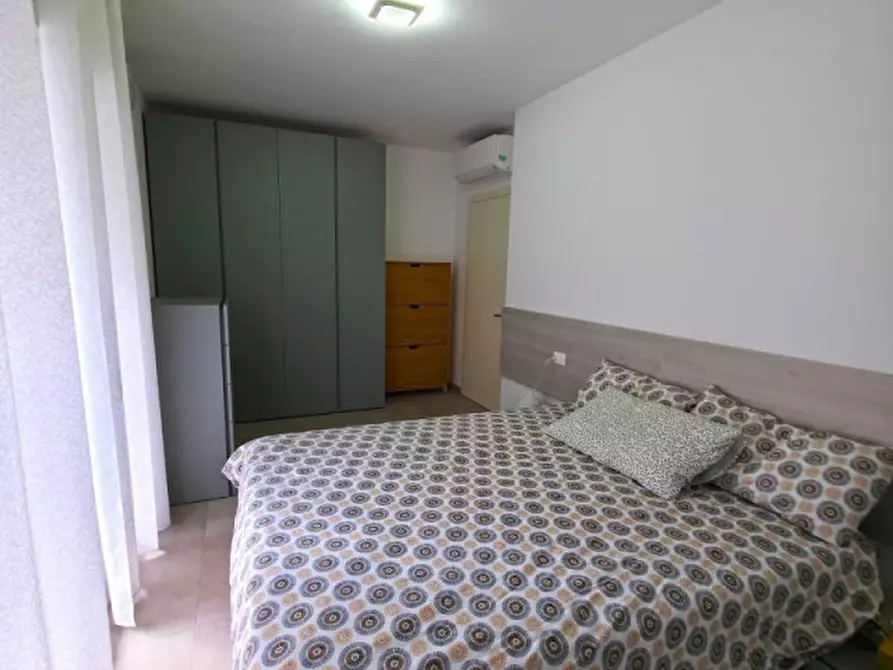 Immagine 9 di Appartamento in vendita  in viale Ravenna a Riccione