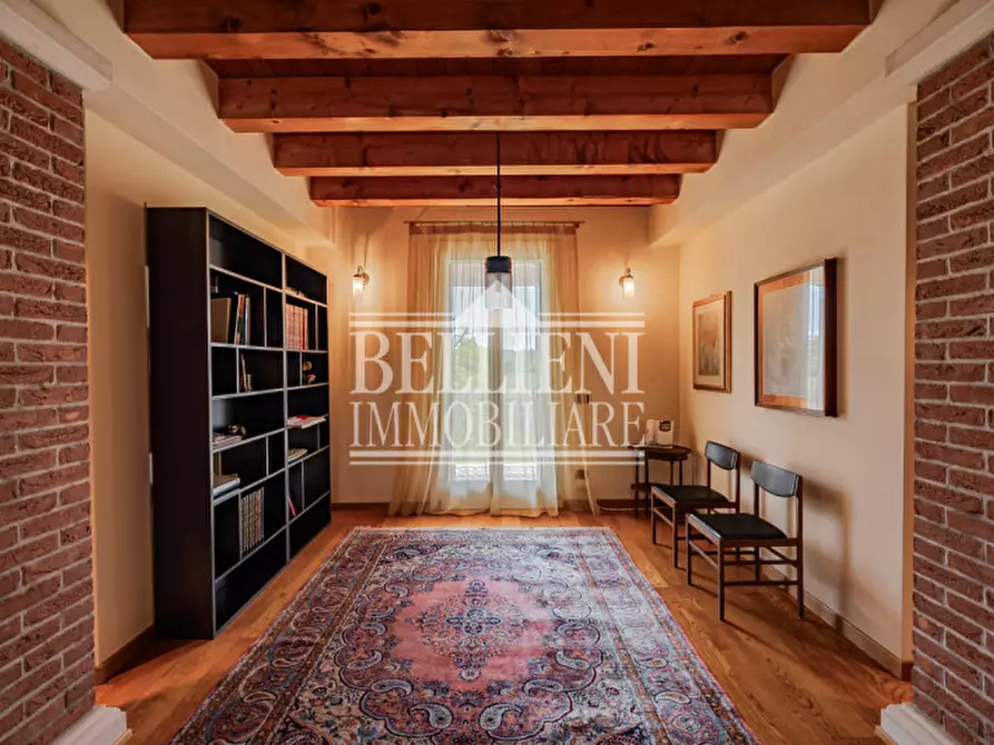 Immagine 9 di Villa in vendita  in Via Francesco Crispi a Costabissara