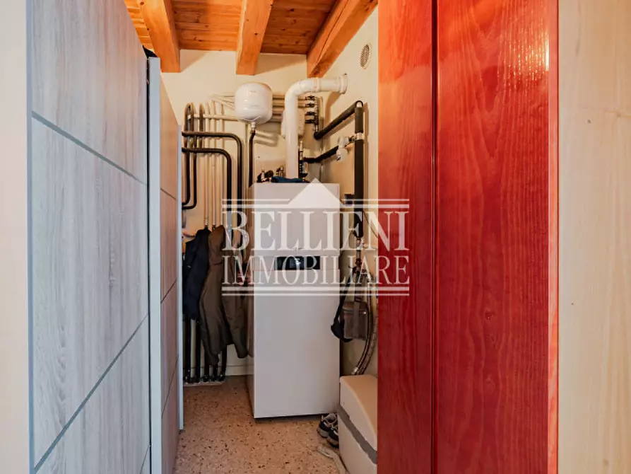Immagine 14 di Villa in vendita  in Via Francesco Crispi a Costabissara