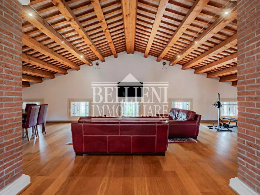 Immagine 19 di Villa in vendita  in Via Francesco Crispi a Costabissara