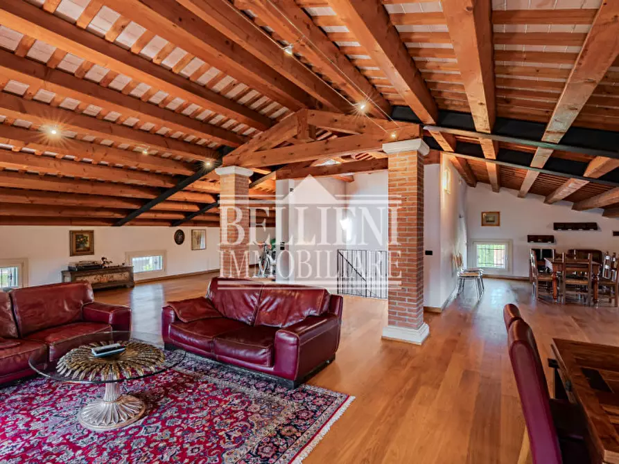 Immagine 20 di Villa in vendita  in Via Francesco Crispi a Costabissara