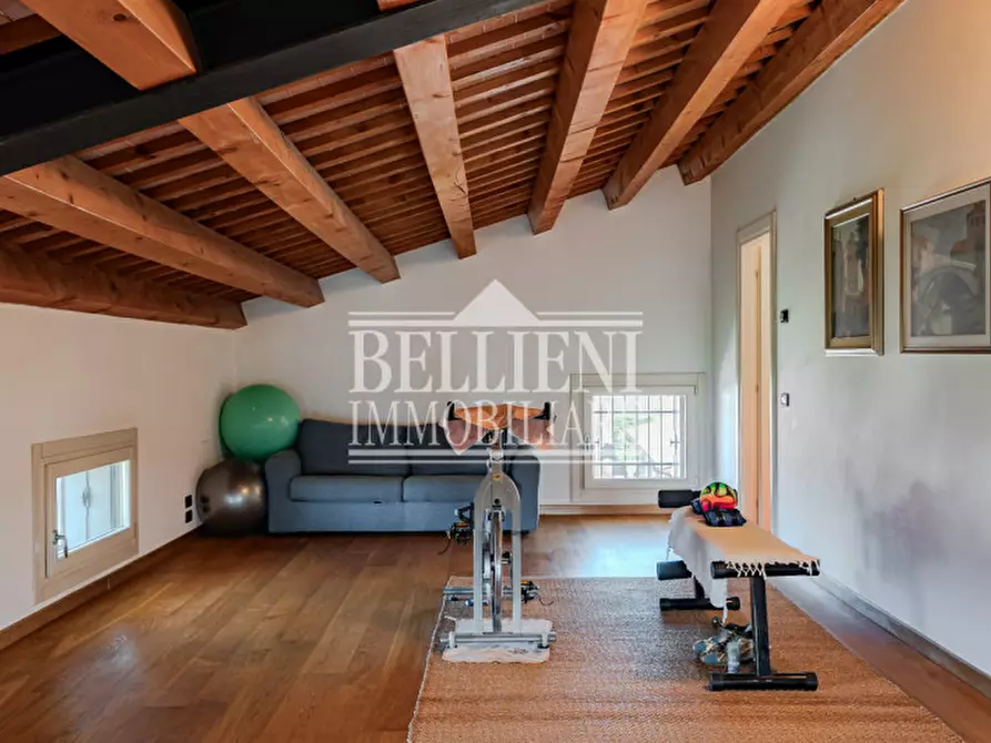 Immagine 21 di Villa in vendita  in Via Francesco Crispi a Costabissara