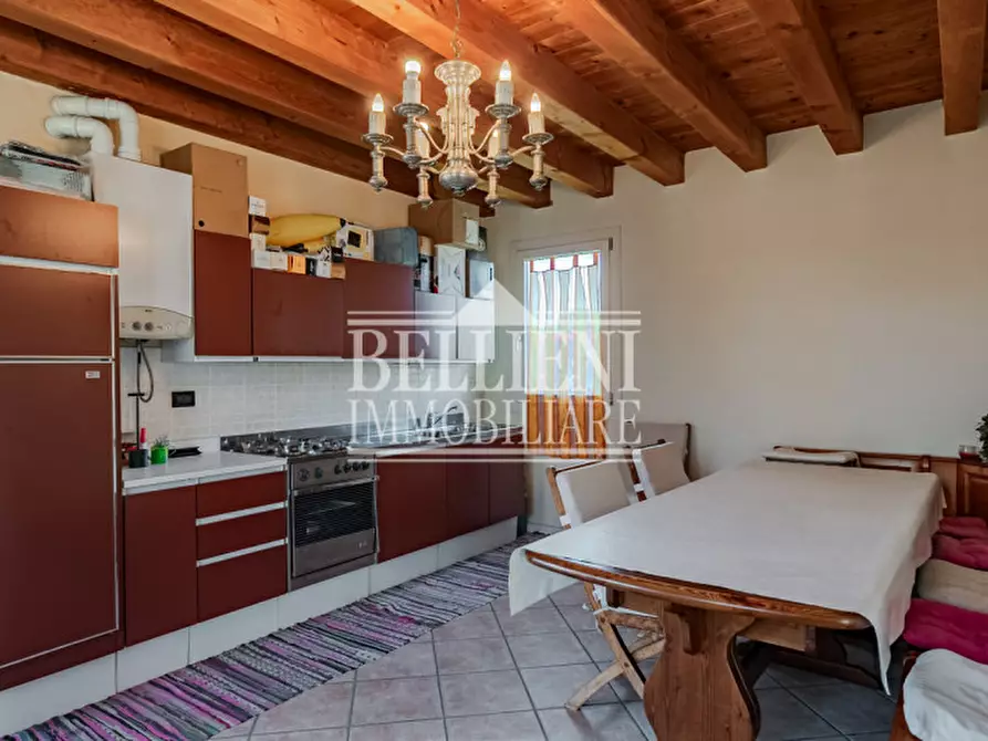 Immagine 24 di Villa in vendita  in Via Francesco Crispi a Costabissara