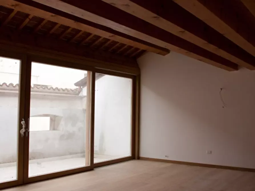 Immagine 3 di Appartamento in vendita  a Schio