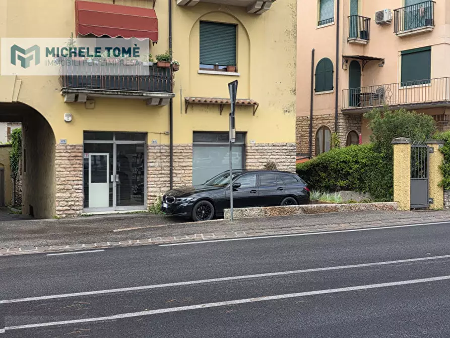 Immagine 3 di Negozio in affitto  in Corso Italia a Garda