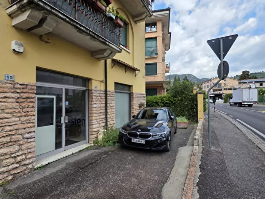 Immagine 6 di Negozio in affitto  in Corso Italia a Garda