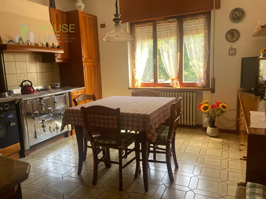Immagine 1 di Appartamento in vendita  in Via Ponte Verde a Recoaro Terme