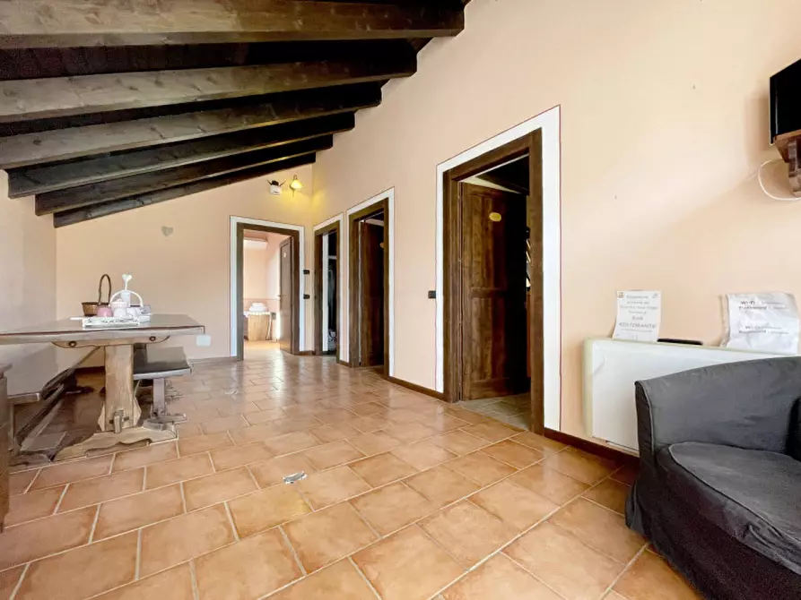 Immagine 8 di Casa quadrifamiliare in vendita  in regione monte oro 7 a Ameno