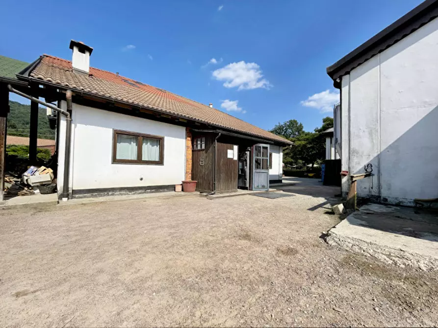 Immagine 26 di Casa quadrifamiliare in vendita  in regione monte oro 7 a Ameno