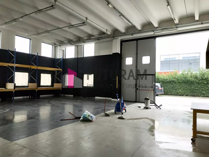 Immagine 8 di Capannone industriale in affitto  in VIA ROMA 1 a Cadoneghe
