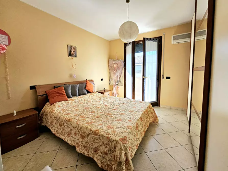 Immagine 5 di Villetta a schiera in vendita  in VIA POLESINE a Castagnaro